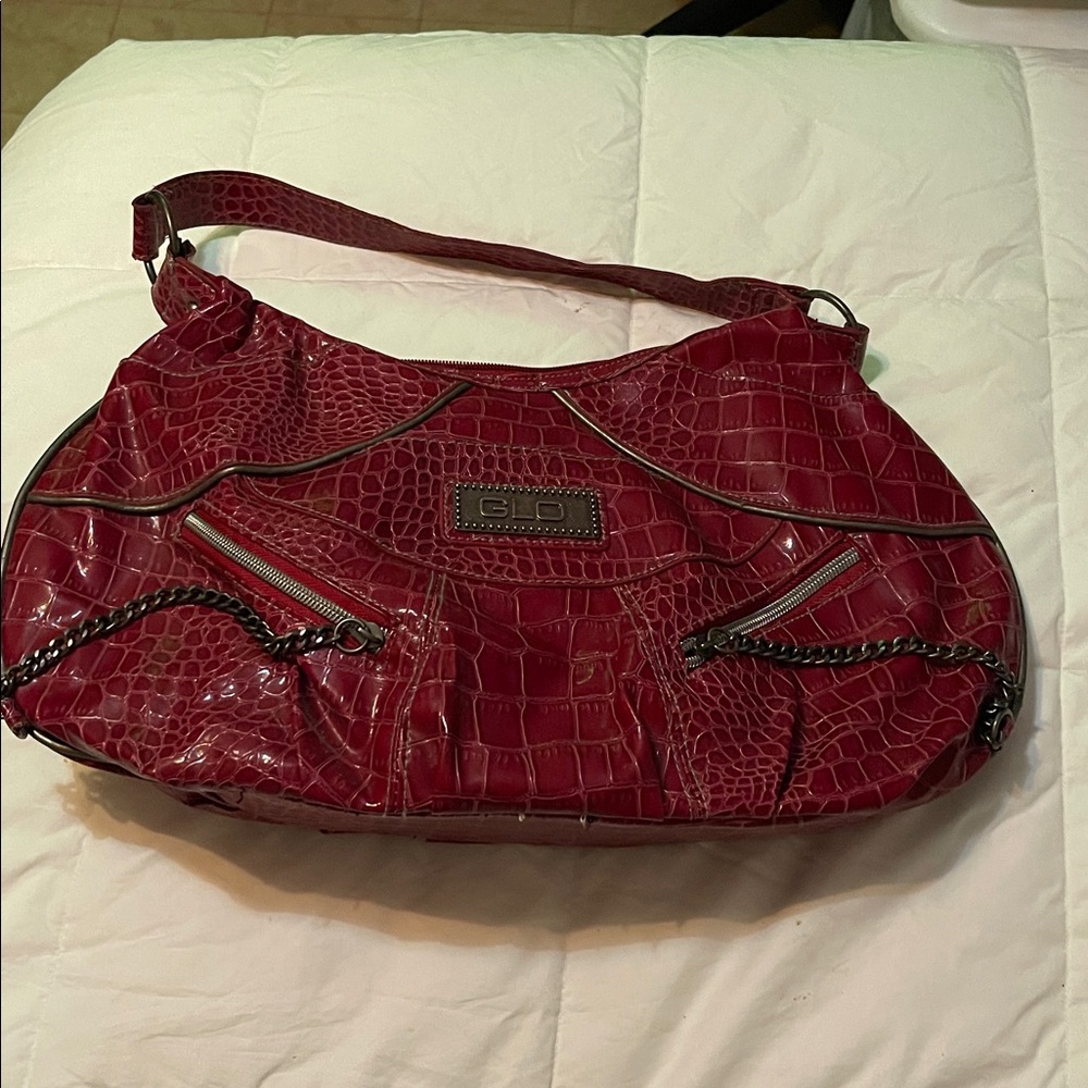 GLO Red Crocodile-Embossed Shoulder Bag - Picture 8 of 13